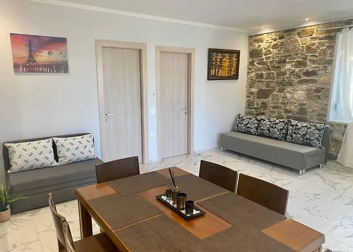 Suli Apartman